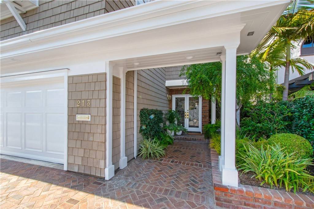 Newport Beach, CA 92663,213 Via Firenze