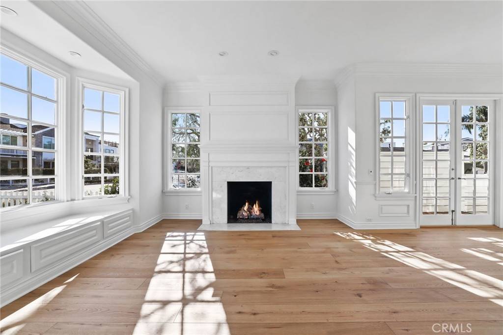 Corona Del Mar, CA 92625,601 Acacia AVE