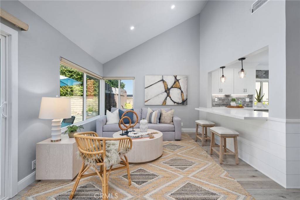 Laguna Hills, CA 92653,25501 Sarita DR