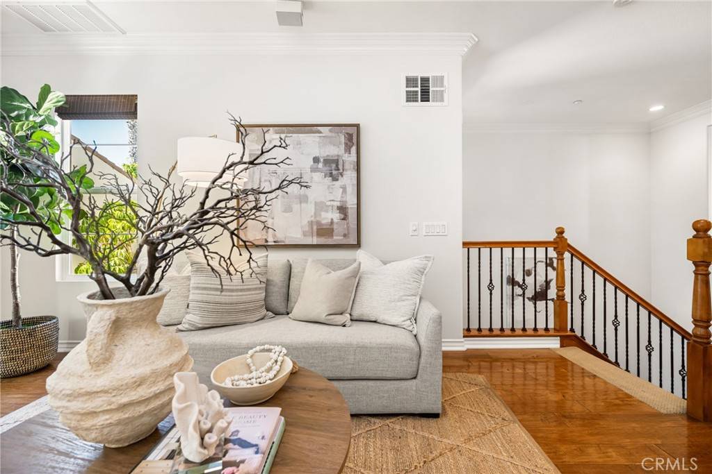 Huntington Beach, CA 92648,21359 Estepa Circle