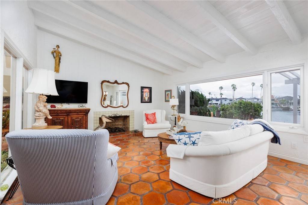 Newport Beach, CA 92663,52 Balboa