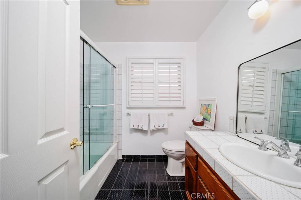 Newport Beach, CA 92663,52 Balboa