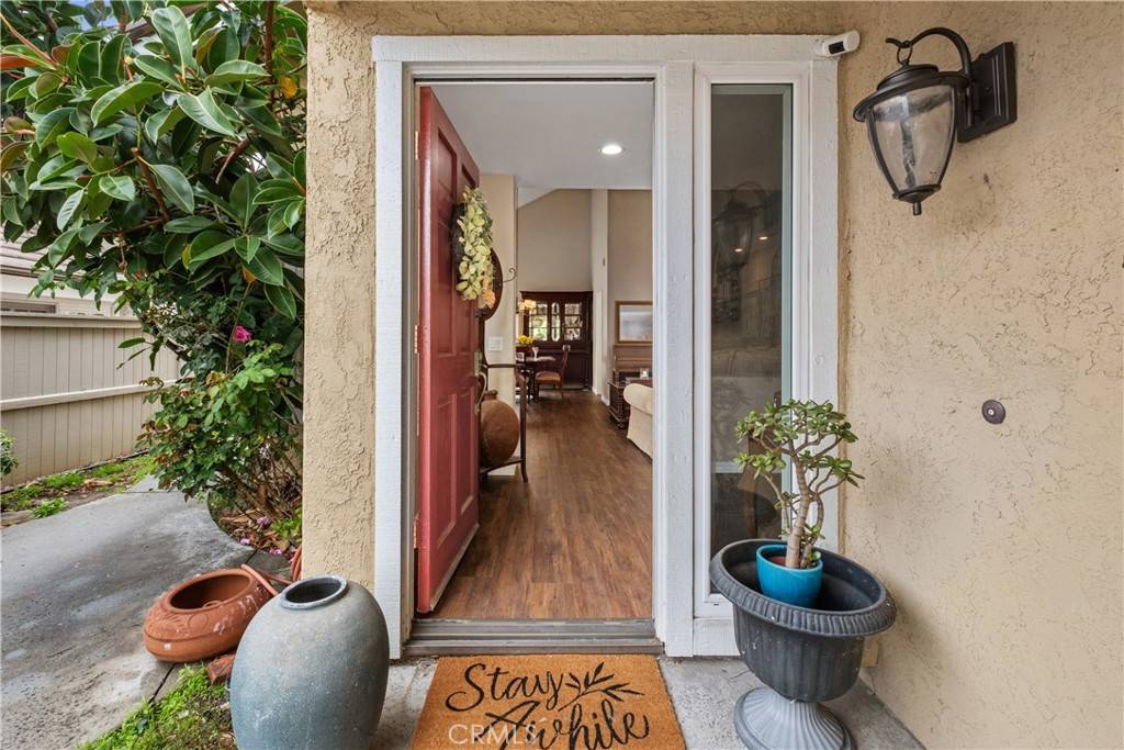 Irvine, CA 92604,9 Northgrove #11