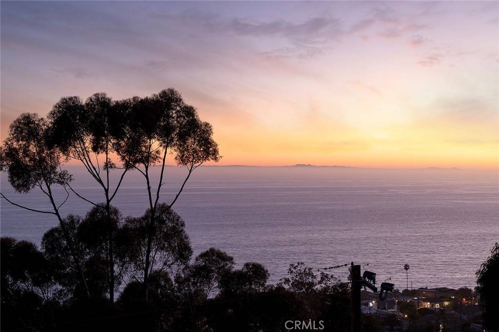 Laguna Beach, CA 92651,2163 Crestview DR