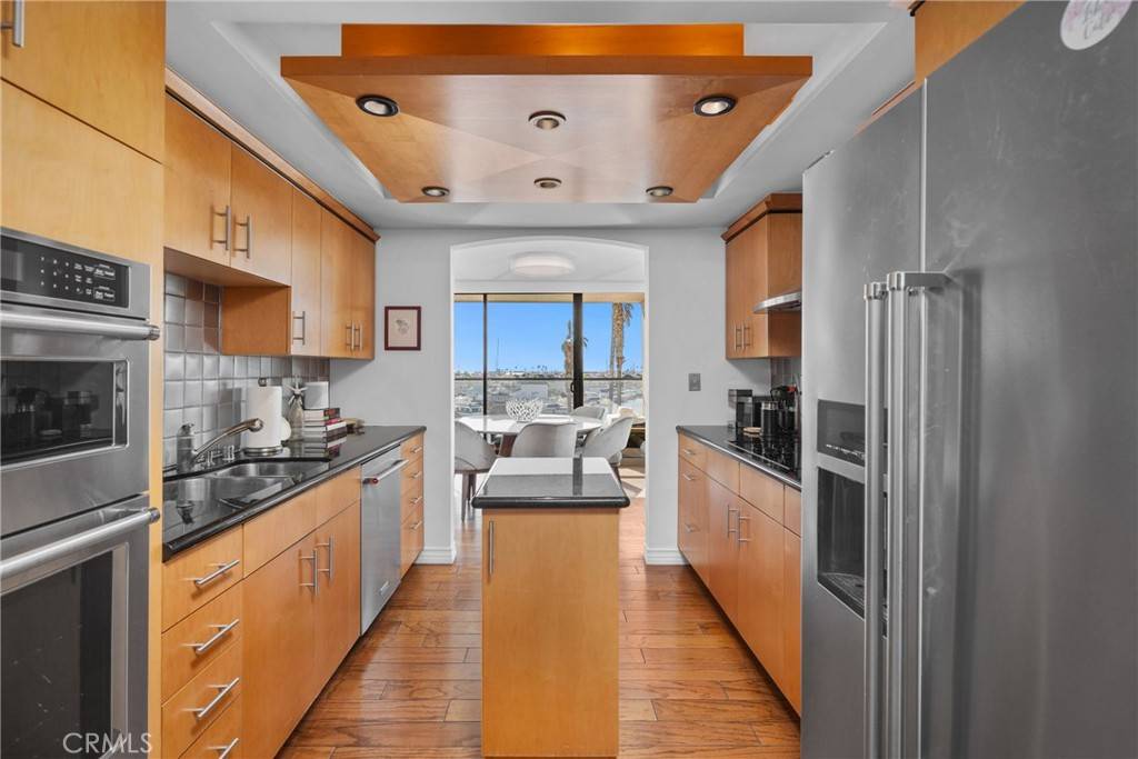 Newport Beach, CA 92663,601 Lido Park DR #3F