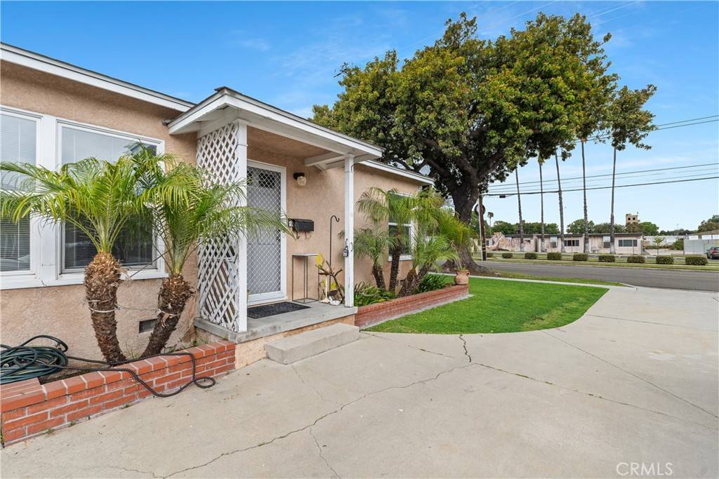 Long Beach, CA 90815,4948 E Stearns ST