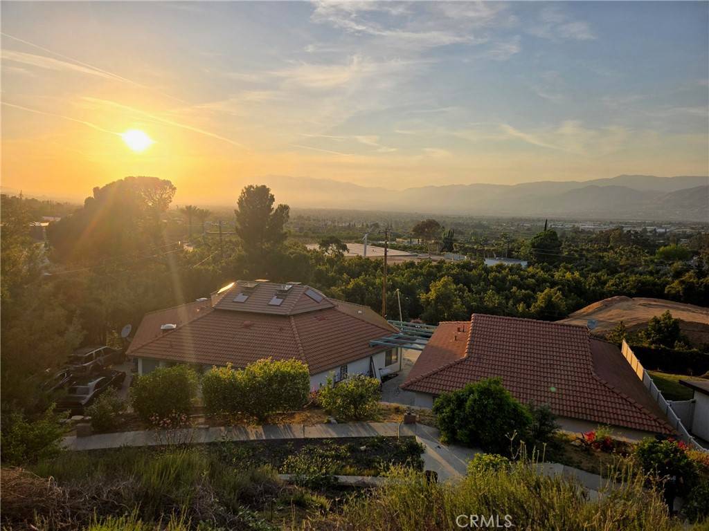 Mentone, CA 92359,11485 Crafton