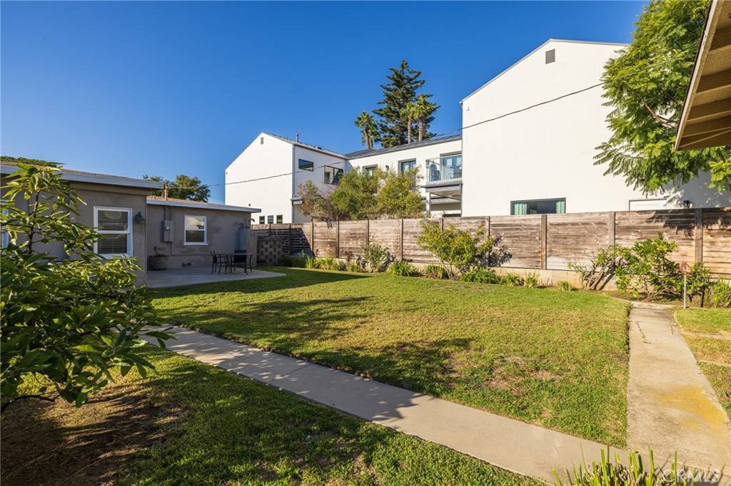 Newport Beach, CA 92663,524 Tustin AVE