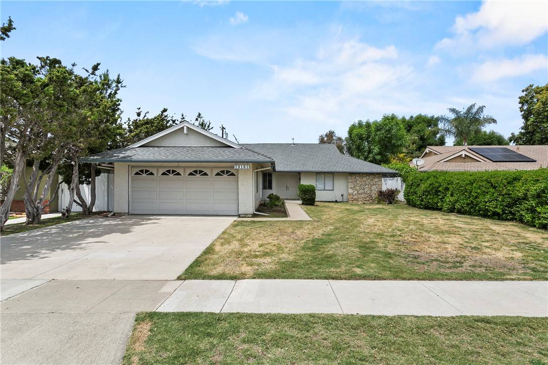 Tustin, CA 92780,13181 Dean St