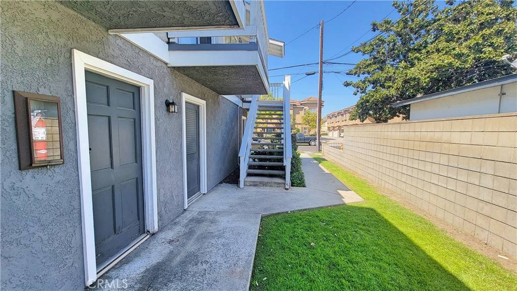 Buena Park, CA 90621,5882 Western AVE