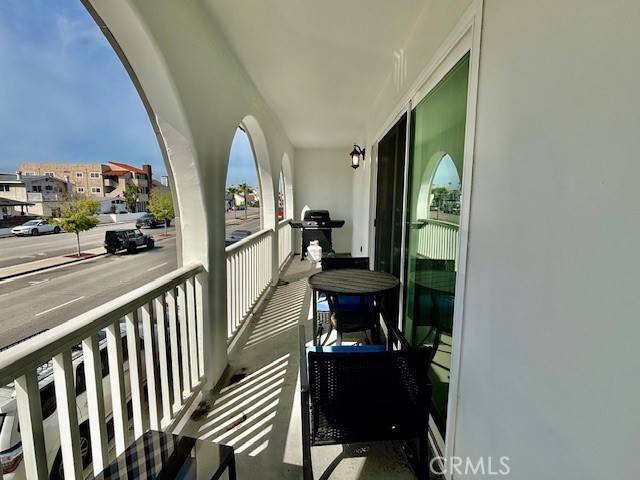 Newport Beach, CA 92661,904 W BALBOA BLVD #A