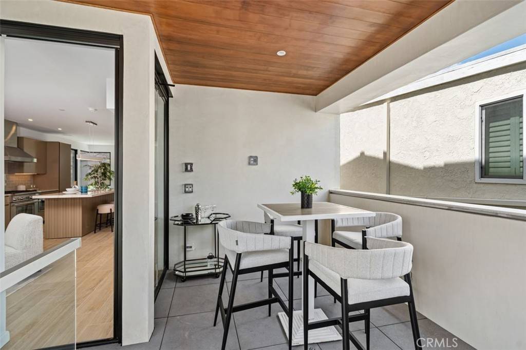 Corona Del Mar, CA 92625,507 .5 Marguerite AVE