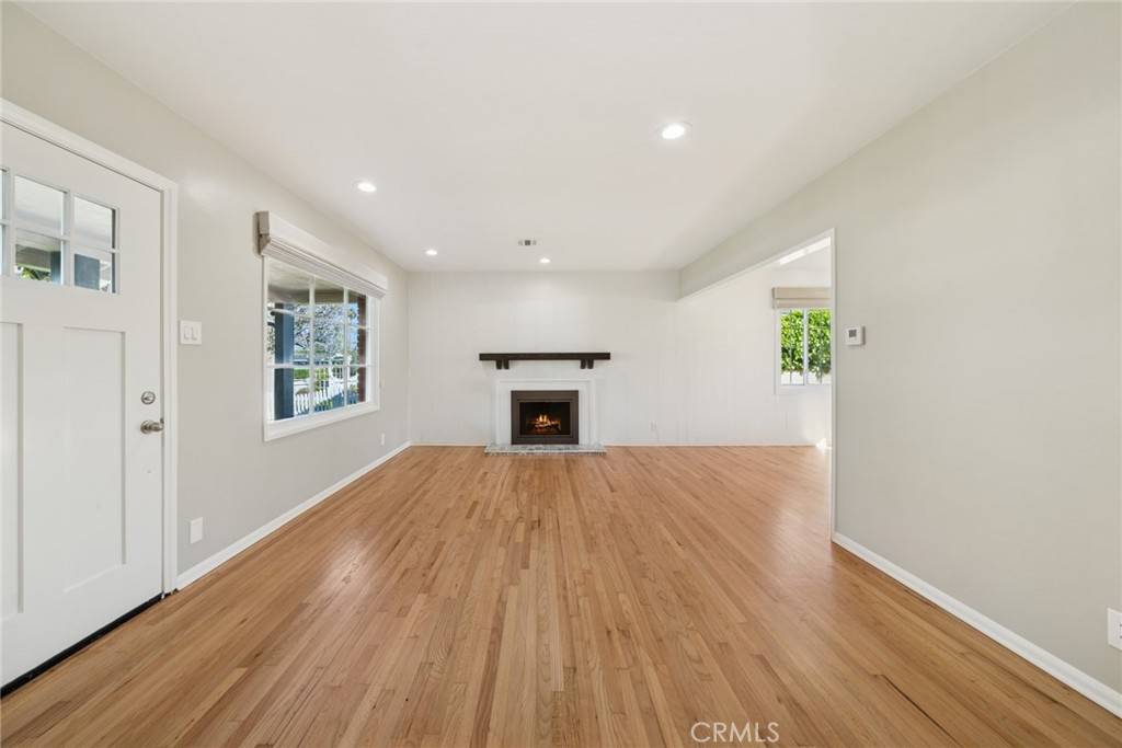 Costa Mesa, CA 92627,493 E 19th ST #A