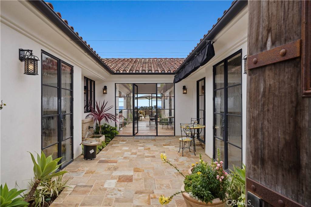 Corona Del Mar, CA 92625,444 De Sola