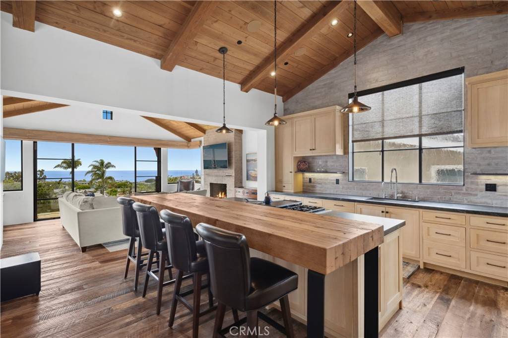 Corona Del Mar, CA 92625,444 De Sola