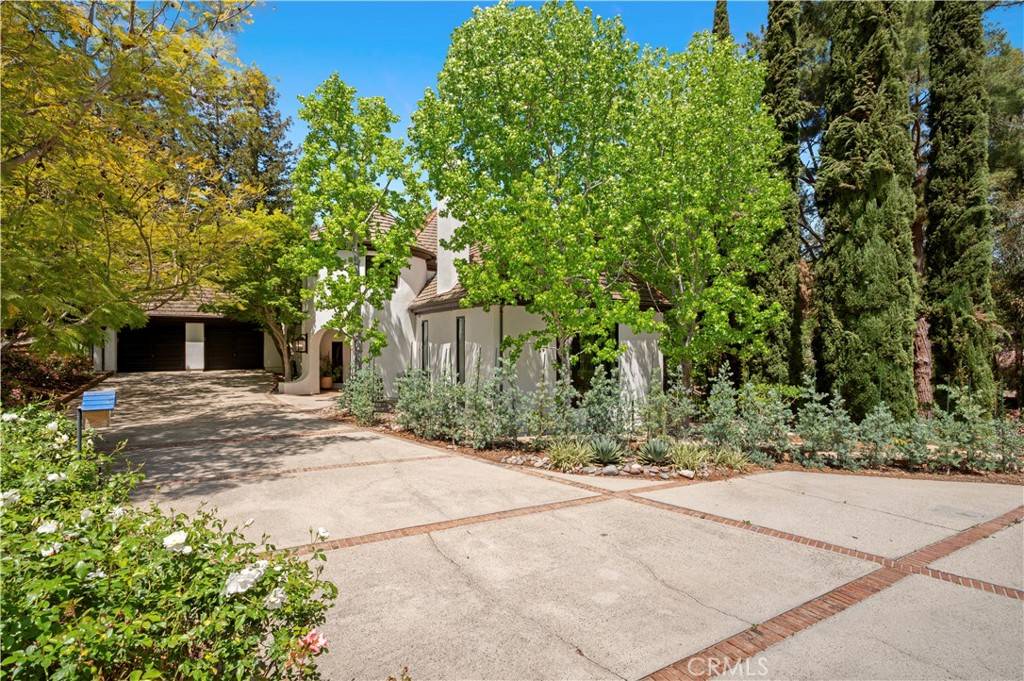 North Tustin, CA 92705,1935 Maverick LN