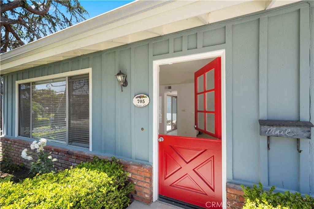 Corona Del Mar, CA 92625,705 Orchid AVE