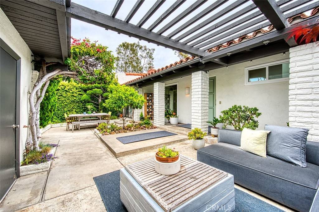 Newport Beach, CA 92660,507 Avenida Campana