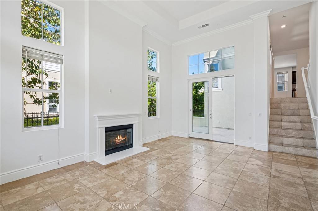 Irvine, CA 92606,56 Fringe Tree
