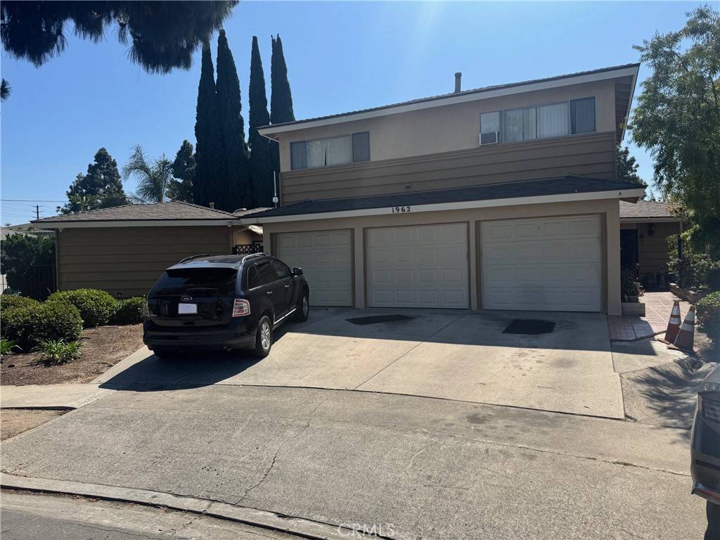 Tustin, CA 92780,1962 Ren Cir