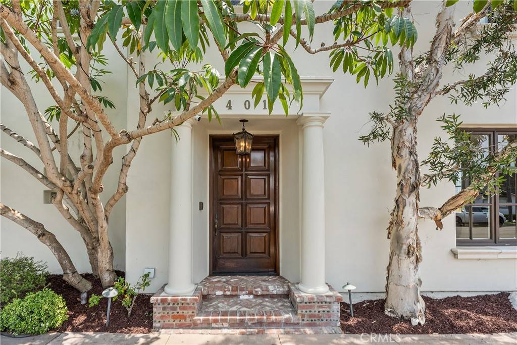 Newport Beach, CA 92663,401 Piazza Lido