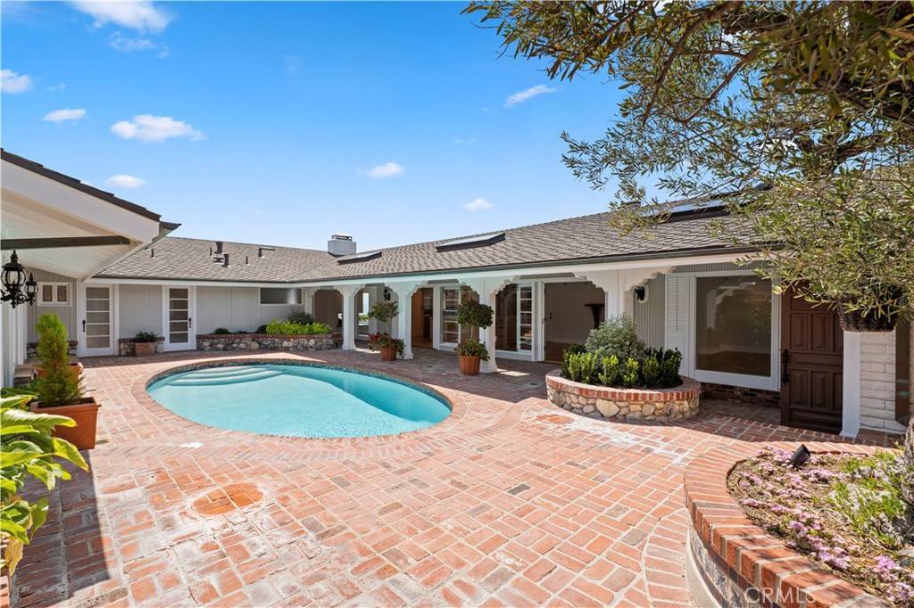 Corona Del Mar, CA 92625,2801 Pebble DR