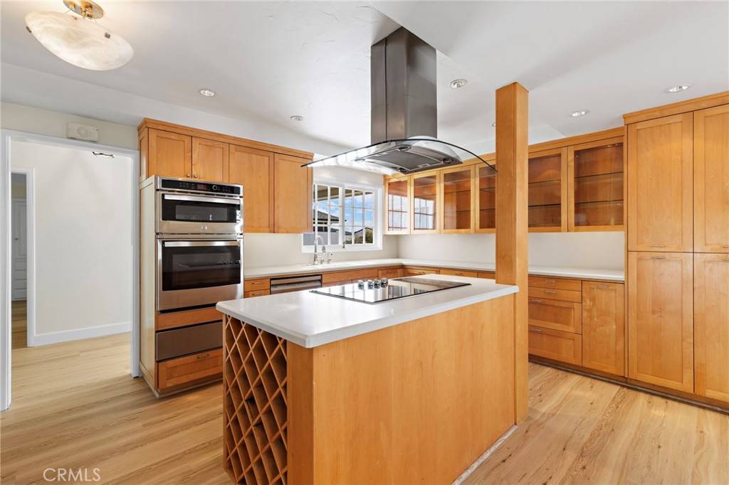 Corona Del Mar, CA 92625,1524 Santanella