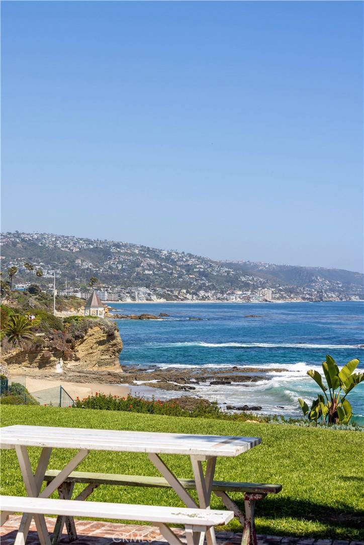 Laguna Beach, CA 92651,1041 Marine DR