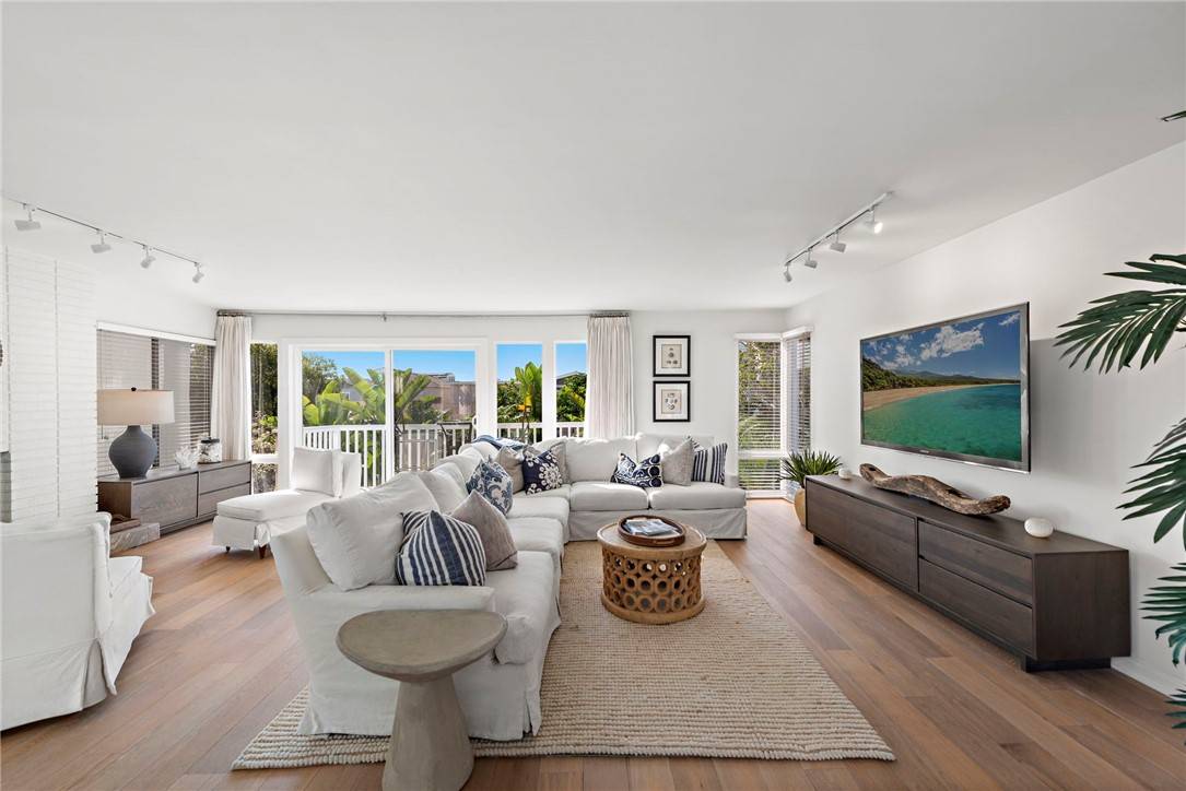 Corona Del Mar, CA 92625,430 Carnation AVE