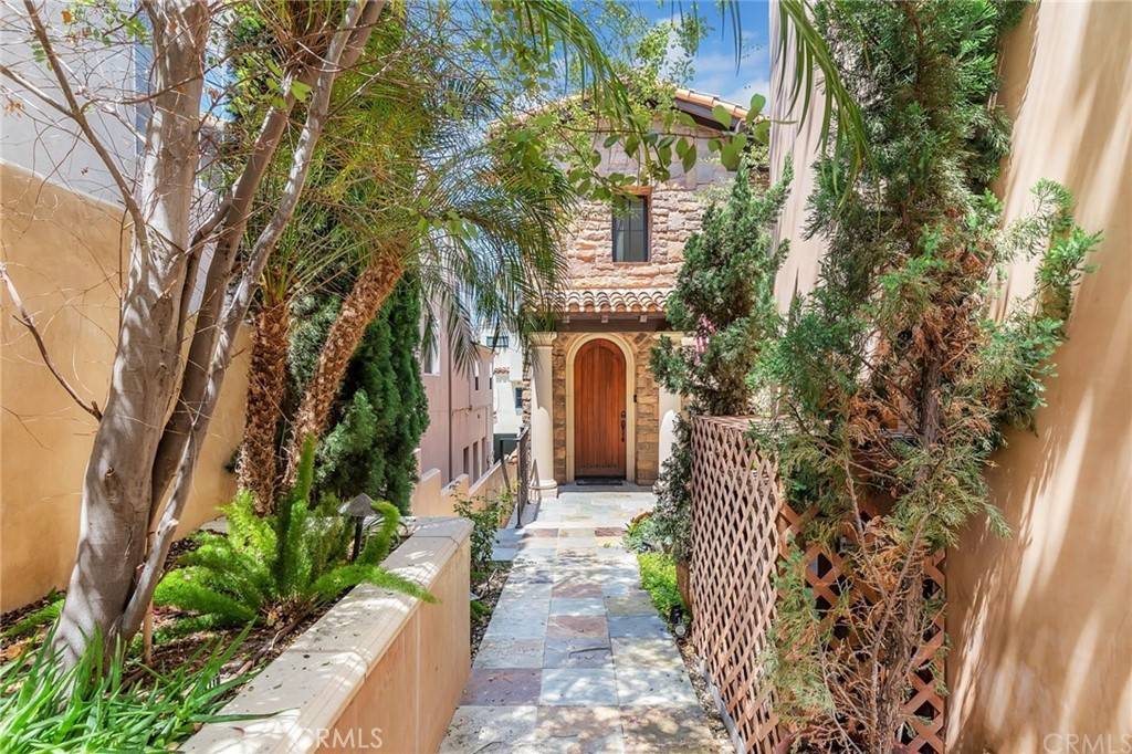 Corona Del Mar, CA 92625,431 Dahlia AVE #1/2