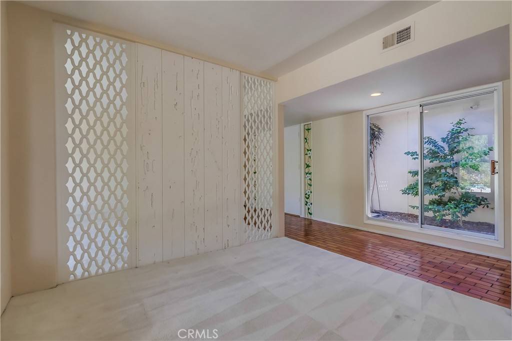 Claremont, CA 91711,264 W Sonora