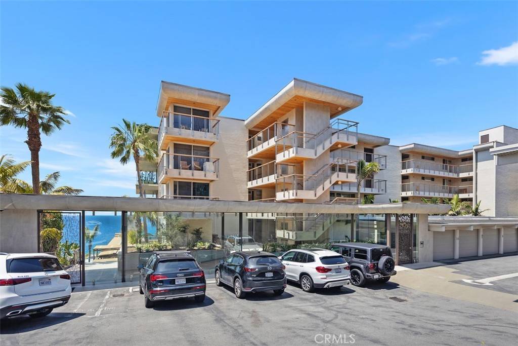 Laguna Beach, CA 92651,31755 Coast #106