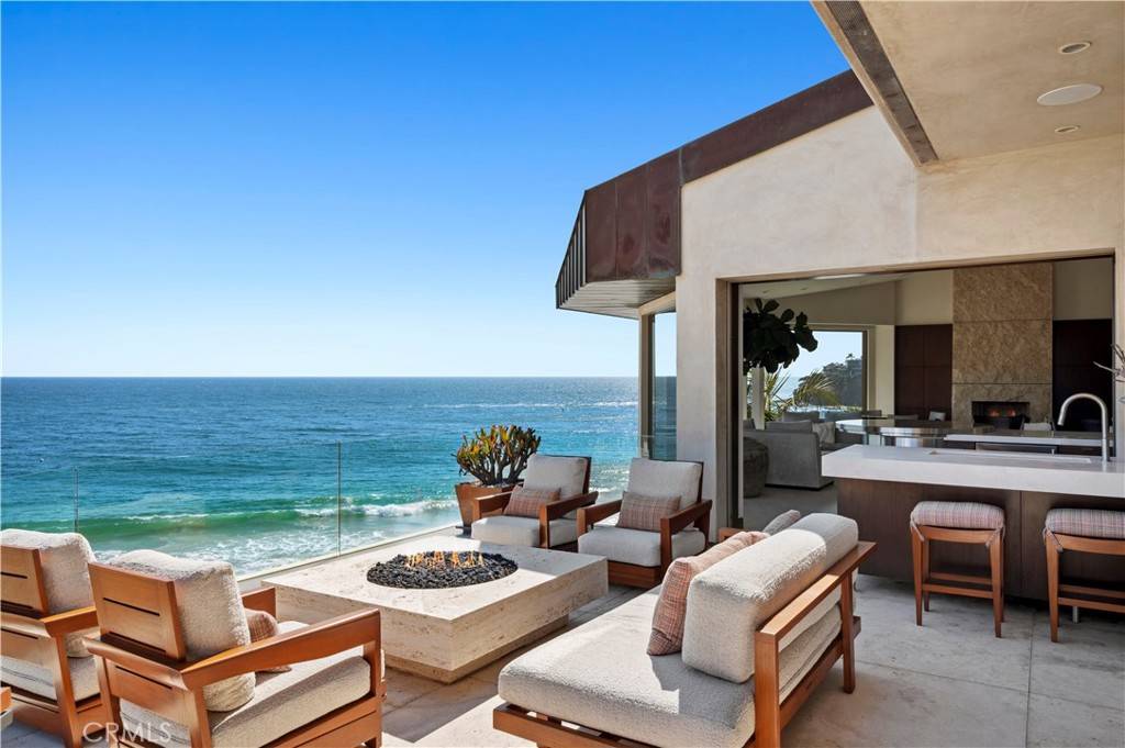 Laguna Beach, CA 92651,88 Emerald