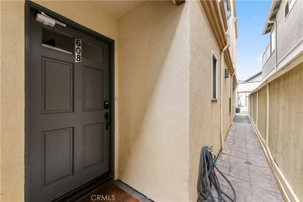 Newport Beach, CA 92663,608 Clubhouse AVE