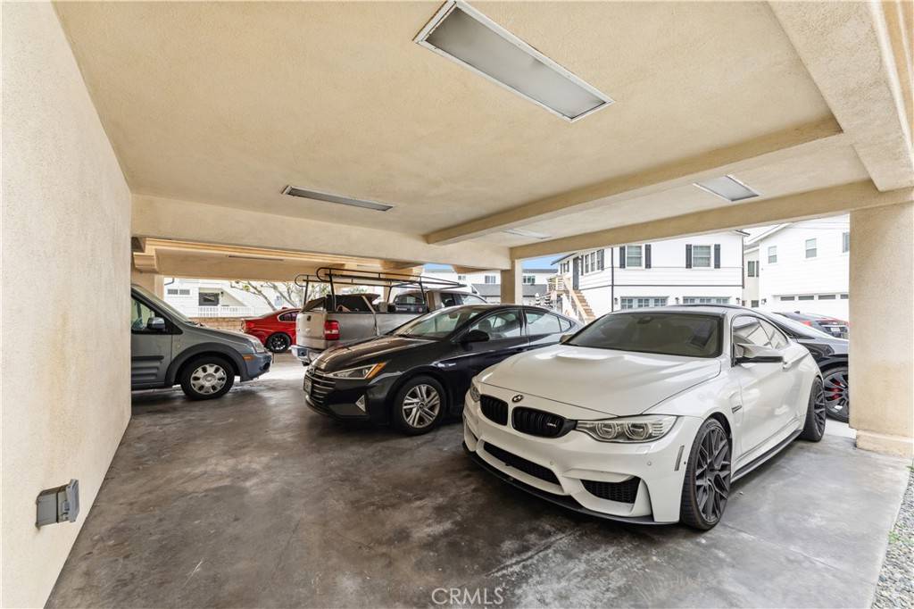 Newport Beach, CA 92663,608 Clubhouse AVE