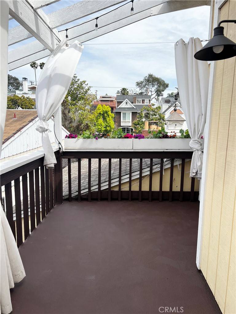 Corona Del Mar, CA 92625,613 Poinsettia AVE #1/2