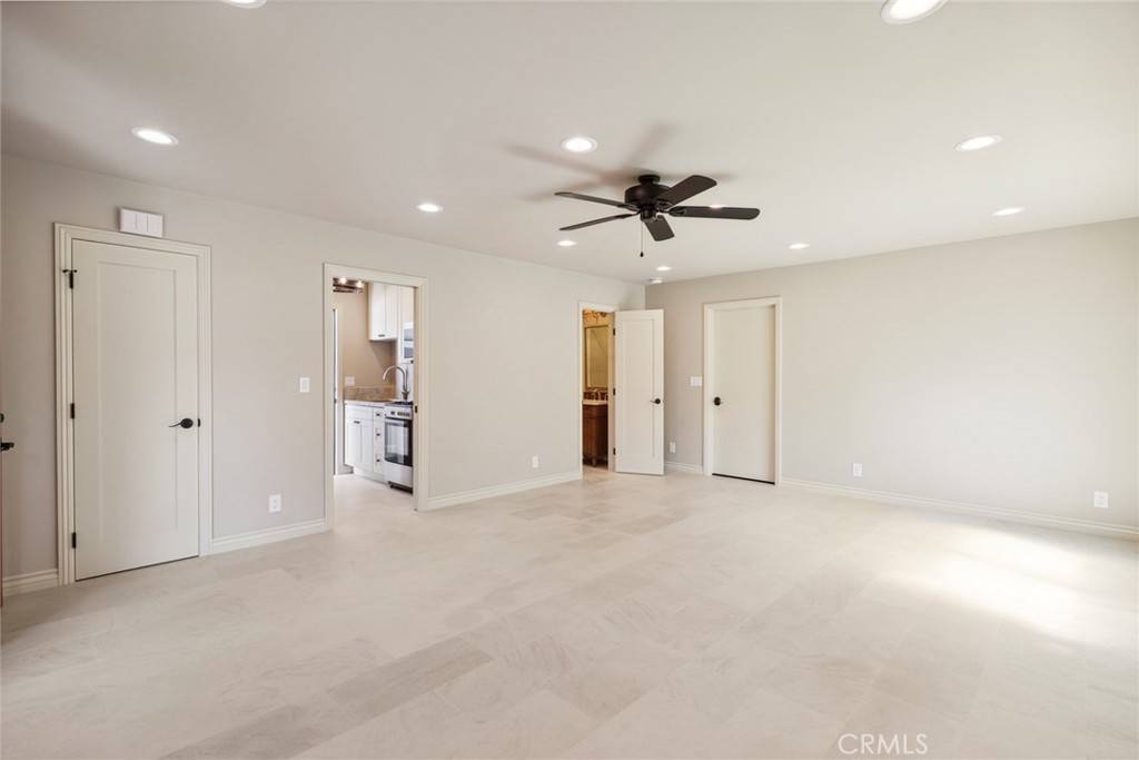 Corona Del Mar, CA 92625,410 Dahlia AVE #B