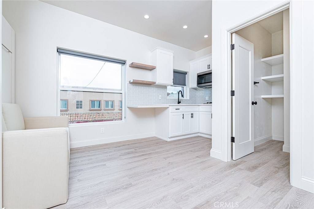 Newport Beach, CA 92661,305 1/2 Main ST #2