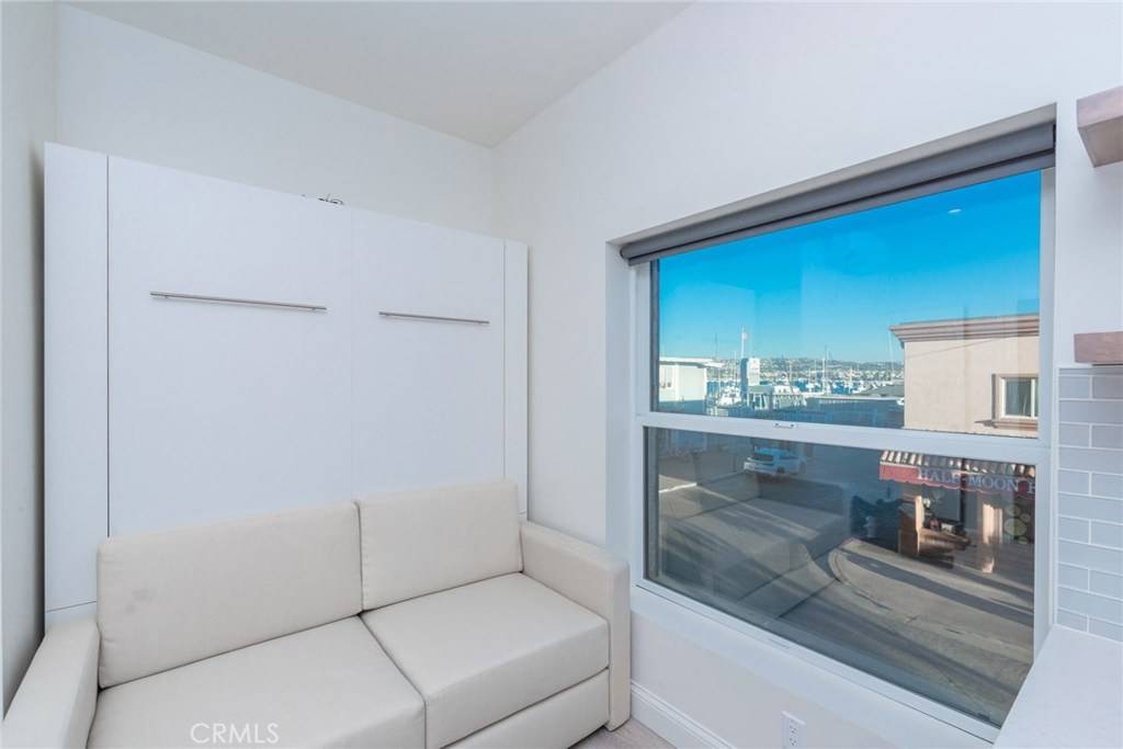 Newport Beach, CA 92661,305 1/2 Main ST #2