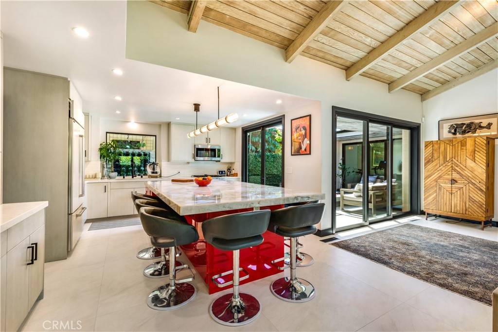 Newport Beach, CA 92663,203 Via Ravenna