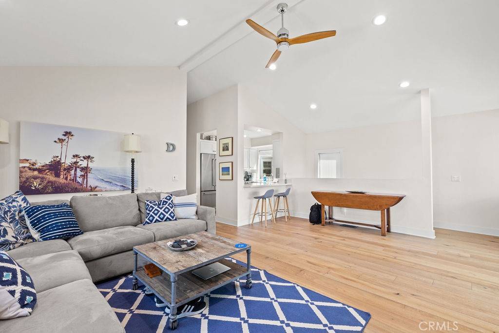 Corona Del Mar, CA 92625,506 1/2 Poinsettia AVE