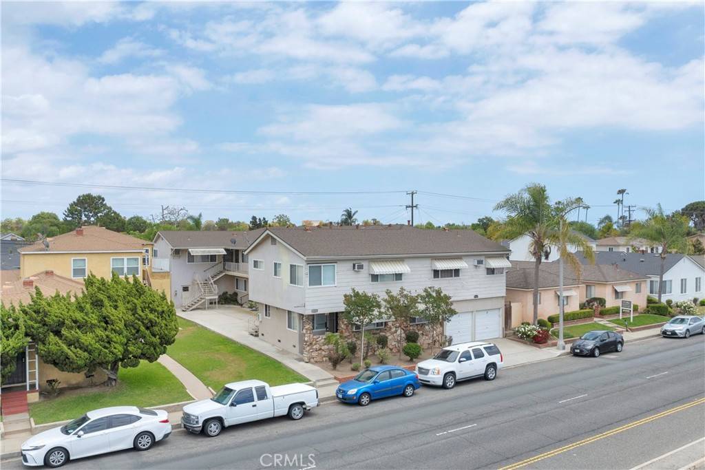 Long Beach, CA 90808,4426 N Lakewood BLVD