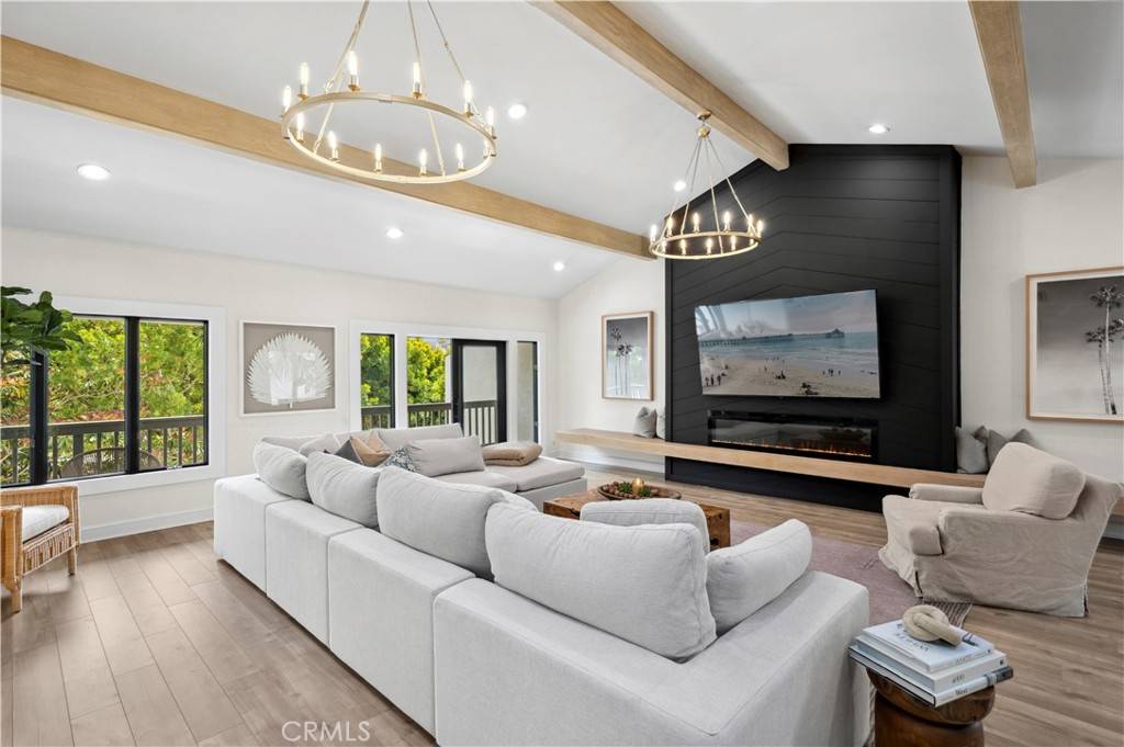 Corona Del Mar, CA 92625,11 Mainsail DR