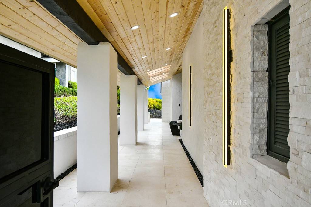 Corona Del Mar, CA 92625,10 White Water DR