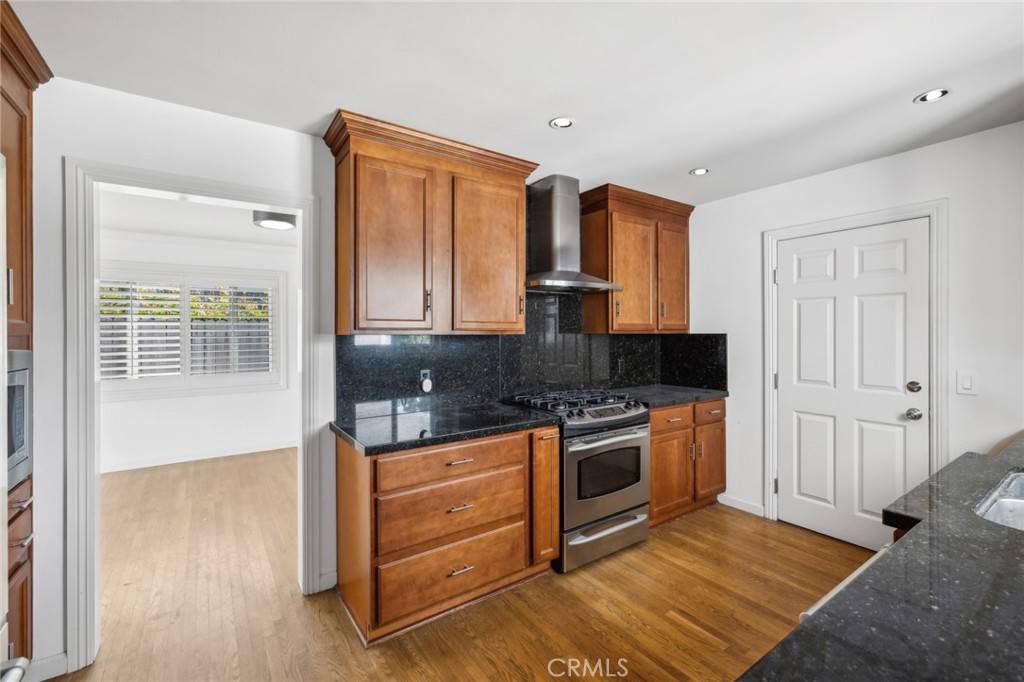 Newport Beach, CA 92660,1430 Mariners DR