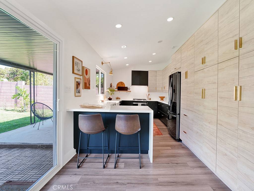 Santa Ana, CA 92707,2622 Park DR