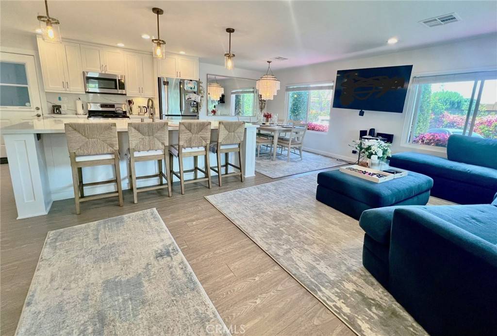 Newport Beach, CA 92660,241 Plymouth AVE
