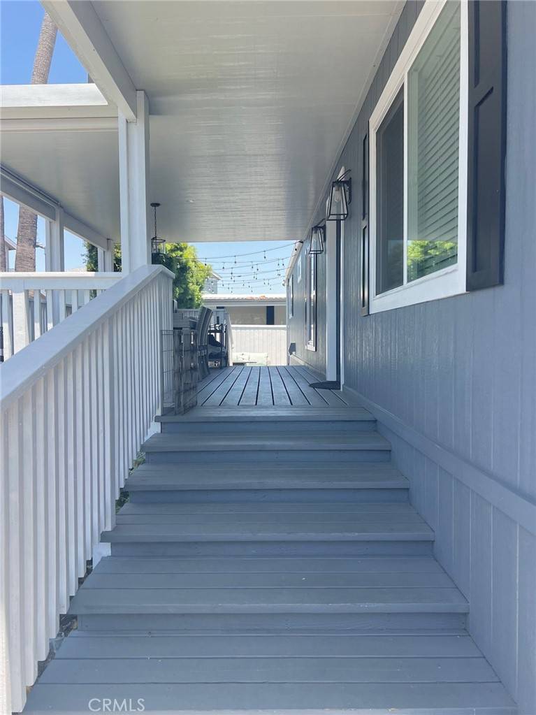 Newport Beach, CA 92660,241 Plymouth AVE