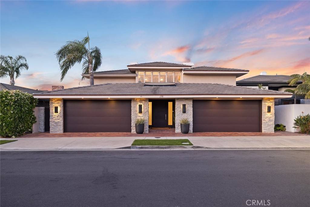Newport Beach, CA 92660,218 Evening Star LN