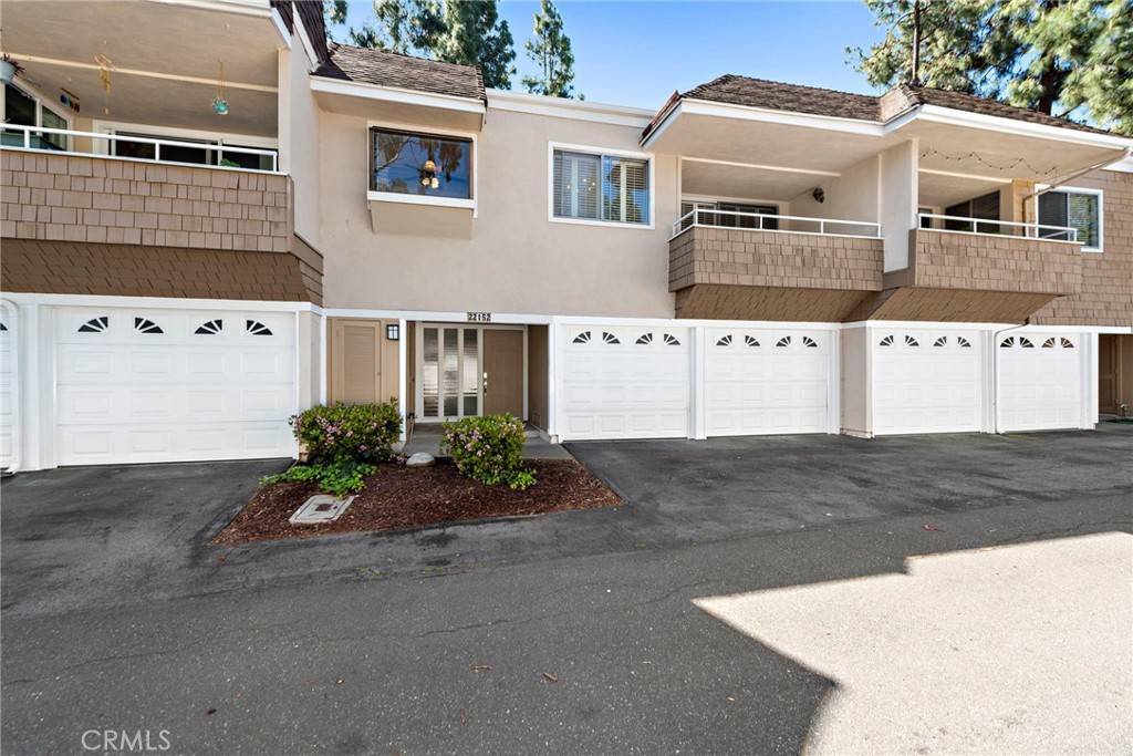 Laguna Hills, CA 92653,22152 Caminito Vino